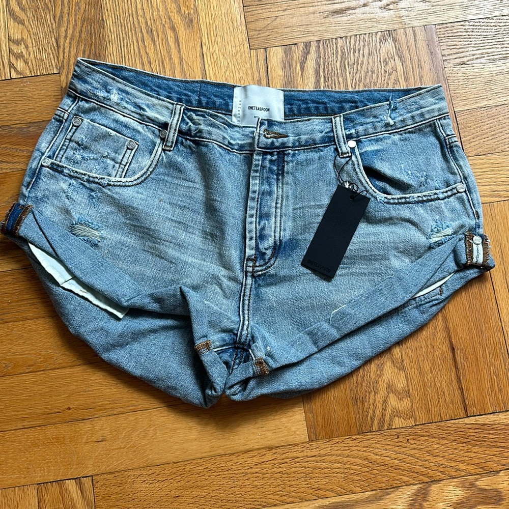 One Teaspoon washed blue size 30 “Bandits” denim shorts